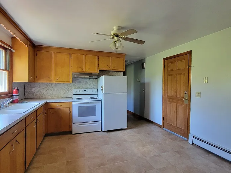 18 Parsonage Rd #2 — Photo 5