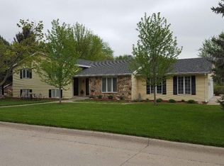 1904 N Carroll St, Carroll, IA 51401