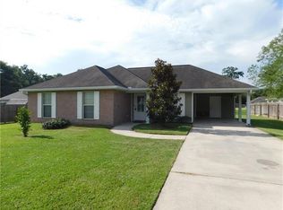 11285 Zephyr Dr, Tickfaw, LA 70466