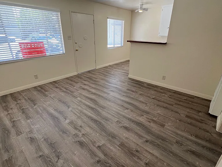 5953 Atlantic Ave — Photo 6