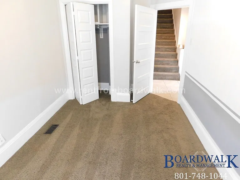 657 E Warnock Ave — Photo 27
