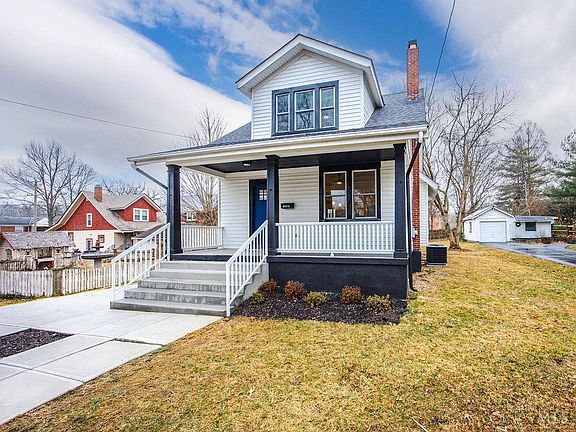 2nd image of 6078 Oakwood Ave