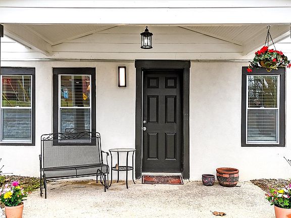 5th image of 5304 Groovers Landing Rd SE