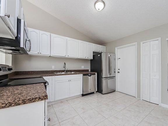 5th image of 808 Cabaret Ct