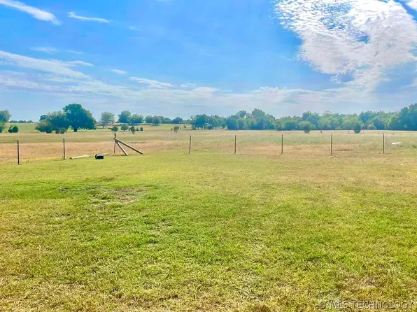 13690 S Lou Ln, Oologah, OK 74053