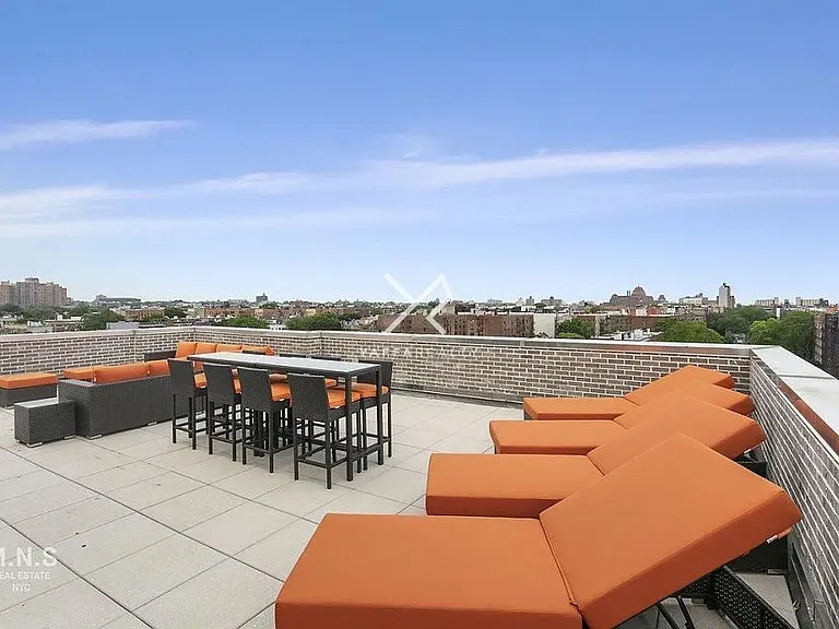 39 E 21st St #2D — Photo 12