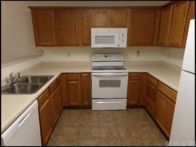 10800 Frenchmen Loop #B — Photo 5
