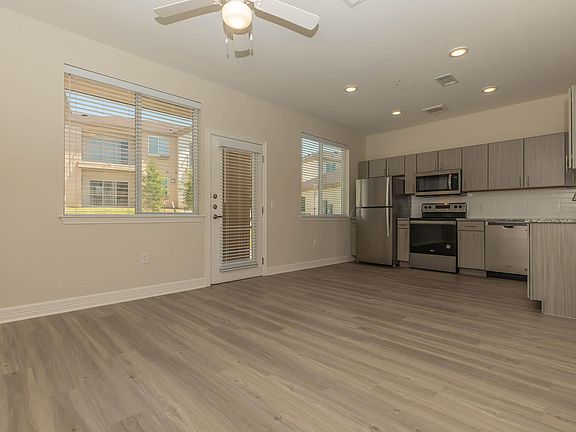5th image of 1203 W Whitestone Blvd #H-102