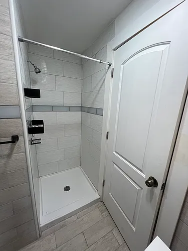 81-83 Woodland St #3 Photo 1