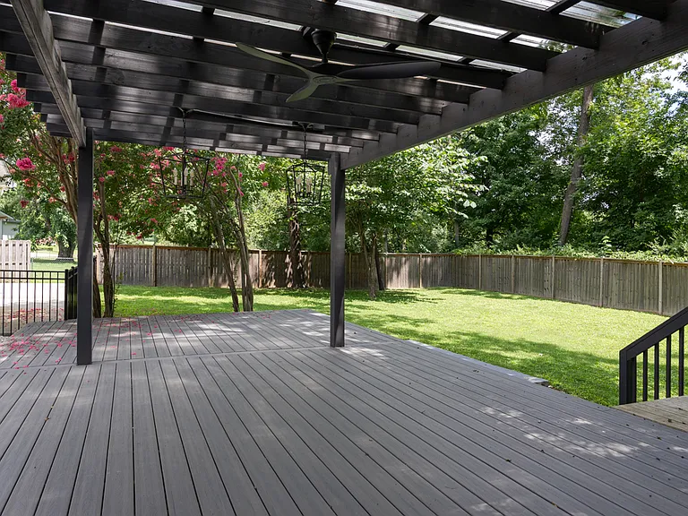 5004 Danby Dr — Photo 48