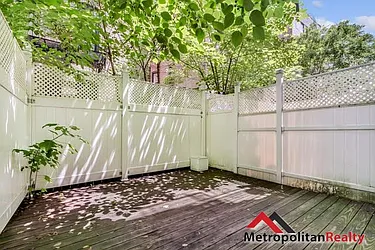 Rented by Metropolitan Realty