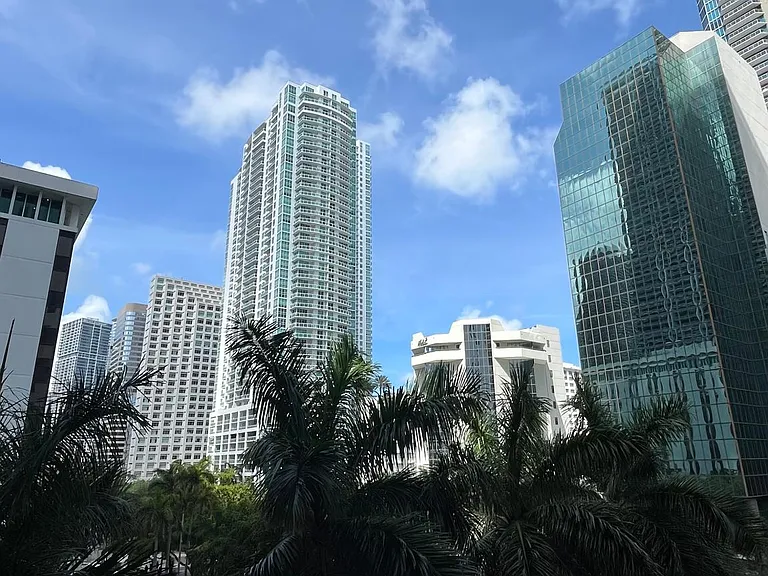 1060 Brickell Ave #401 — Photo 3
