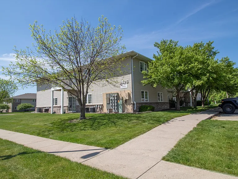 3426 Orion Dr — Photo 1