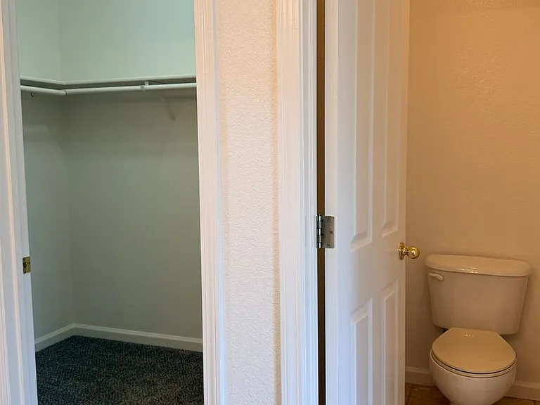 2520 Roman Dr — Photo 10