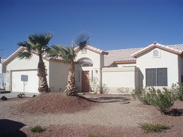 1st image of 2817 Amberwood Dr