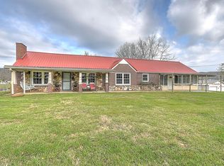 1988 Goshen Valley Rd, Church Hill, TN 37642