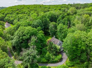 127 Hanover Rd, Newtown, CT 06470