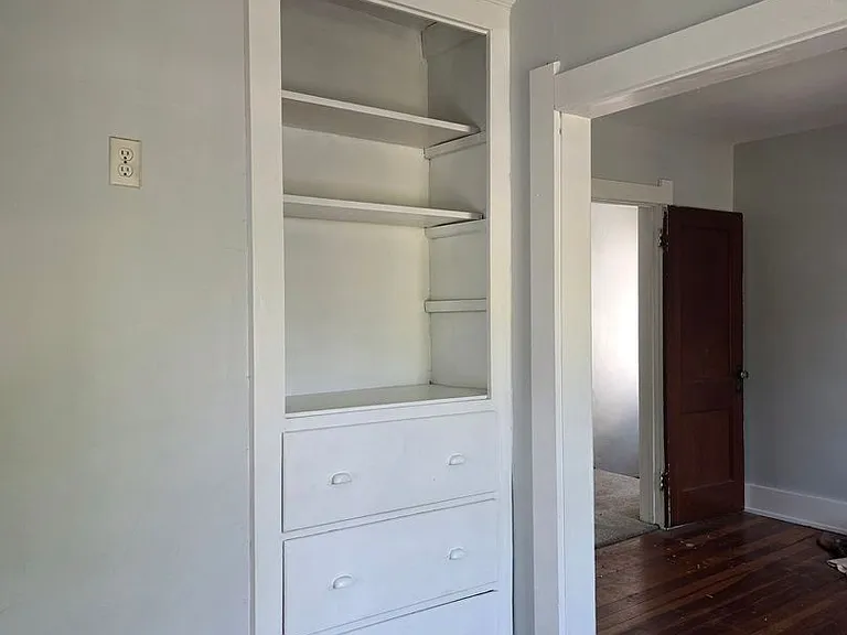 315 N Summit St — Photo 15