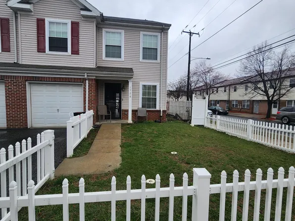 1726 N Uber St, Philadelphia, PA 19121