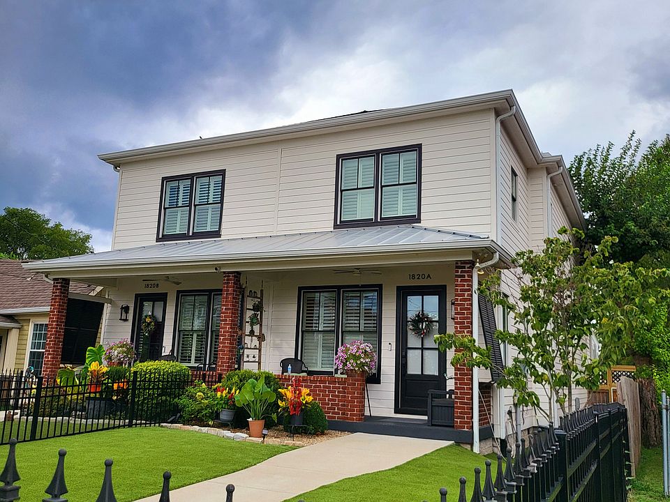 Beautiful and Private yet only blocks away from downtown.