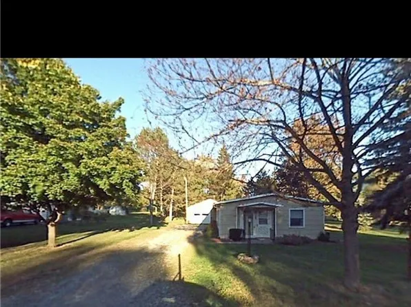 105 Youngs St, Penn Yan, NY 14527