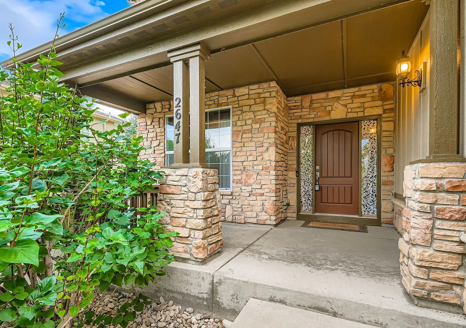 Beautiful 5 Bedroom Home for Rent in Anthem Community — Photo 3