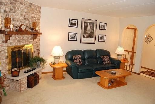 3rd image of 15722 S Foxbend Ct #1S
