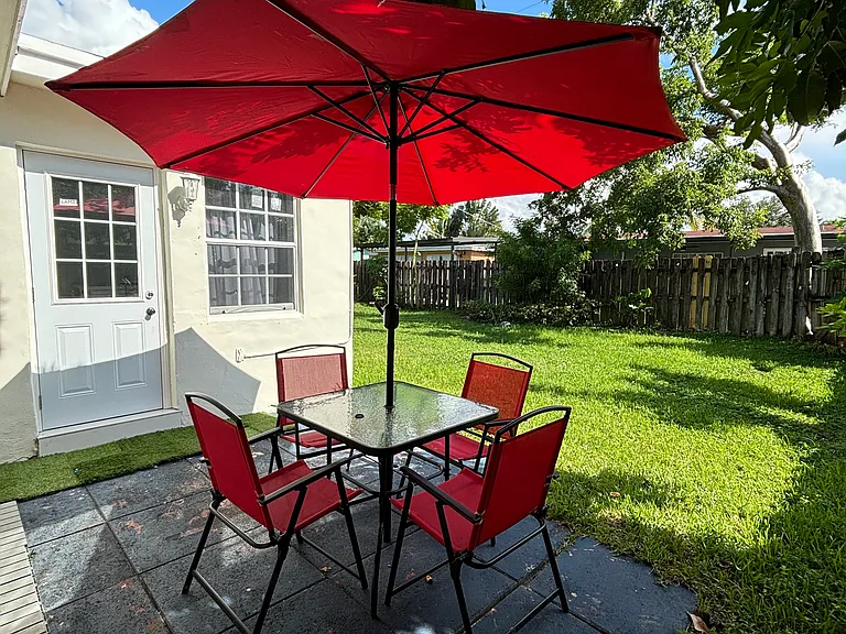 9162 NW 26th Pl — Photo 23