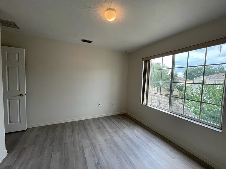 201 Kensington Dr — Photo 27