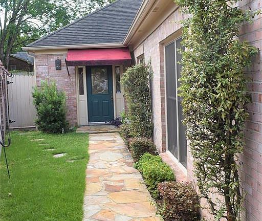 2nd image of 3146 Malone Dr