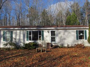 16 S Hope Rd, Rockport, ME 04856