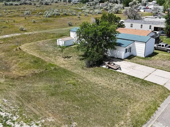 2408 E Maryland Ln, Laurel, MT 59044