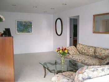 4th image of 268 Country Club Ln
