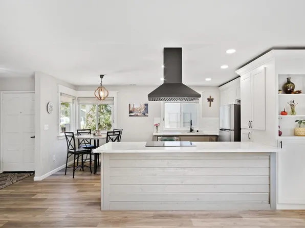 3161 Bridgeport Ct, Turlock, CA 95382