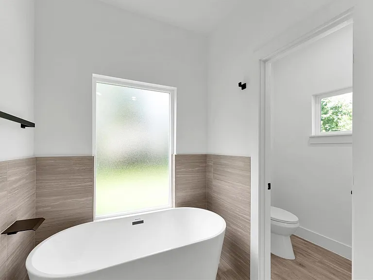 11403 Alcott Dr — Photo 36