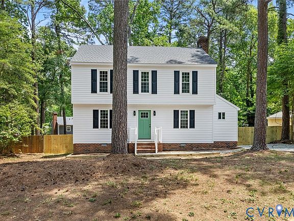 2nd image of 1719 Woodyshade Cir