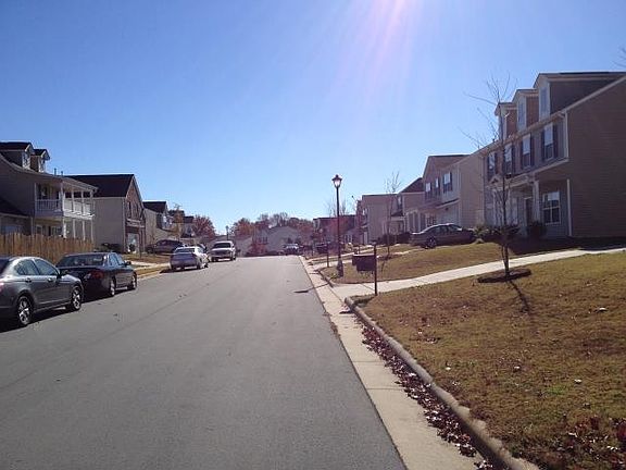 3rd image of 4837 Green Spring Dr
