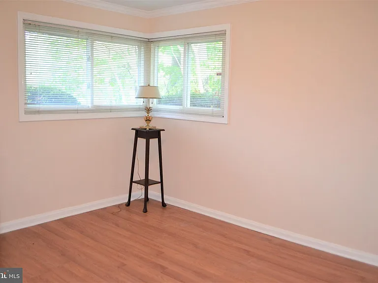 3809 Whispering Ln — Photo 28