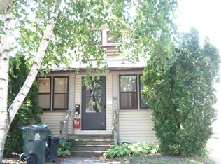 512 1/2 S Mills St, Madison, WI 53715