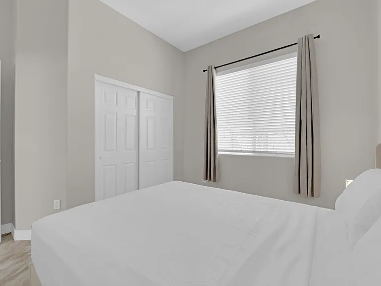 8944 Campanella St — Photo 16