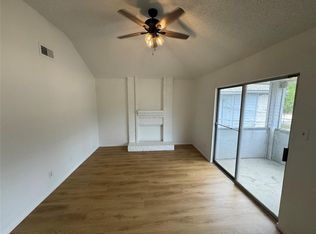 812 Jefferson Ave #D, Cleveland, TX 77327