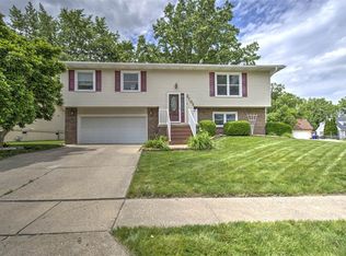 2705 Essex Pl, Decatur, IL 62521