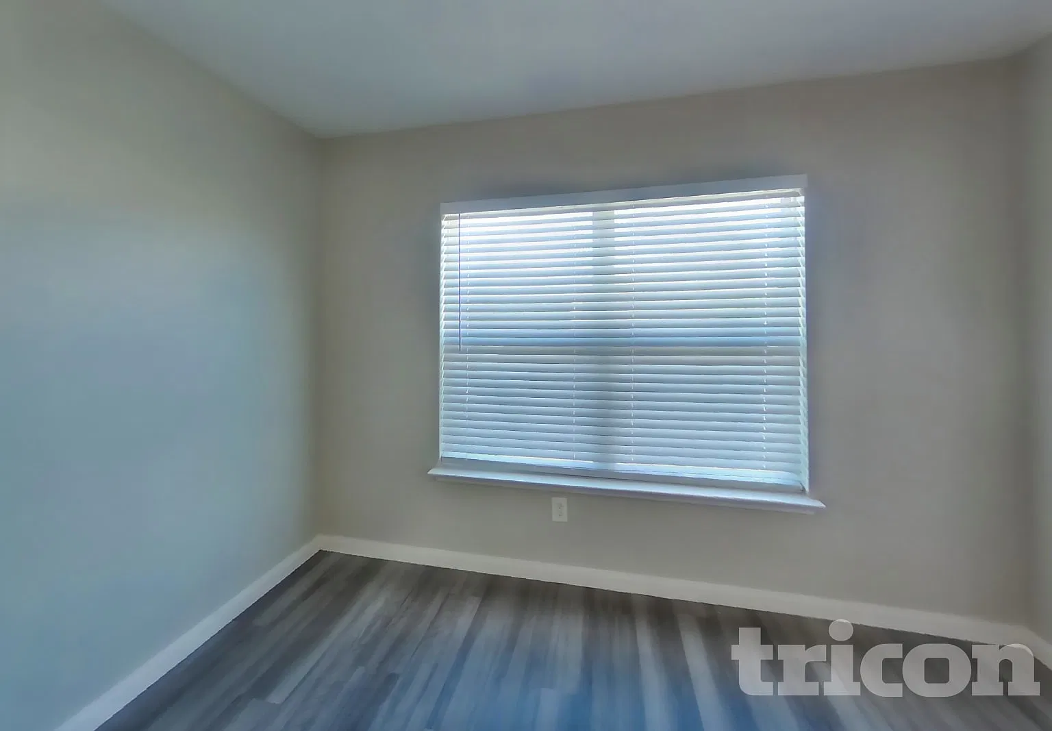 14210 Bridgeview Lane Dallas TX — Photo 3