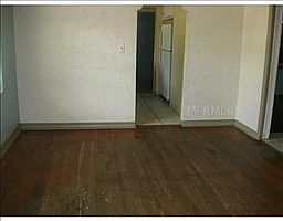 3rd image of 7521 N Dartmouth Ave