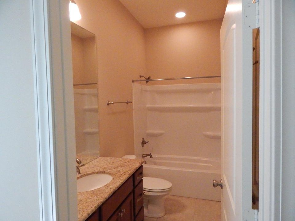 Master Bedroom Bath