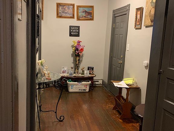 this would be the space that could be used as a small living room.