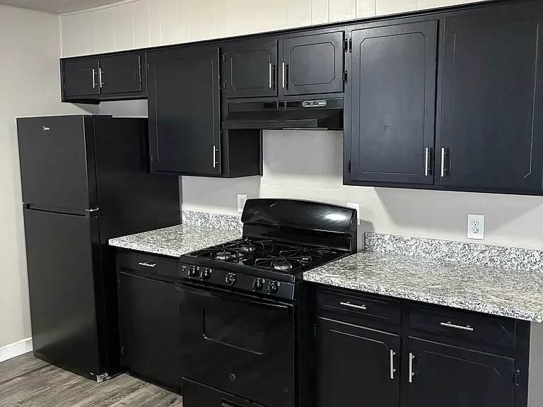 4625 Grinnell St — Photo 3