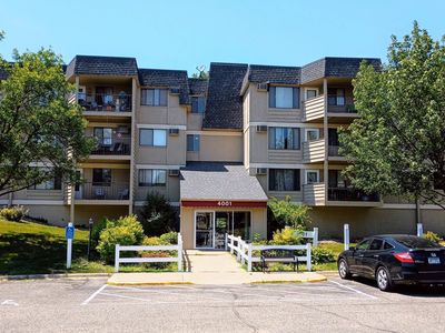 4001 Heritage Hills Dr APT 207, Bloomington, MN, 55437