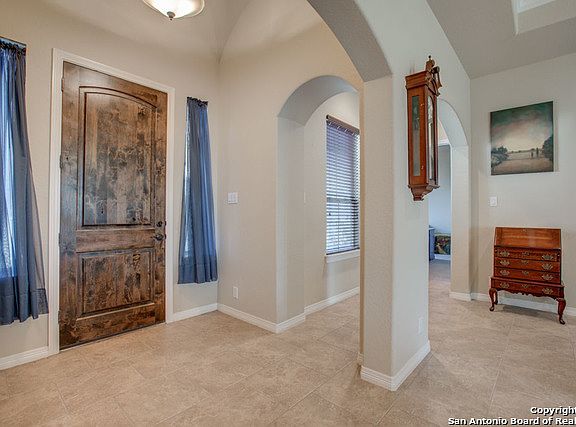 4th image of 1005 Breve Cir
