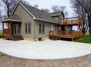 908 Osage Rd, Minneapolis, KS 67467